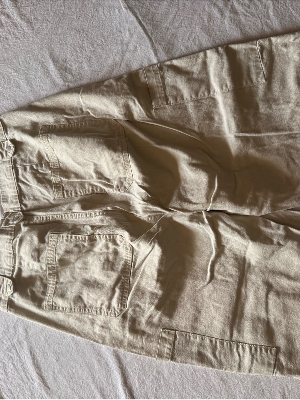 BDG‎ Cream women’s cargo pants - Picture 4 of 5